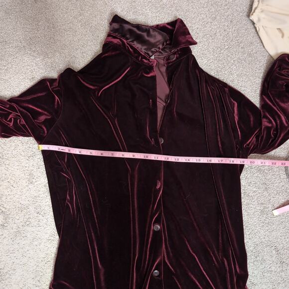 Red Velvet Gothic Top - Picture 7 of 7